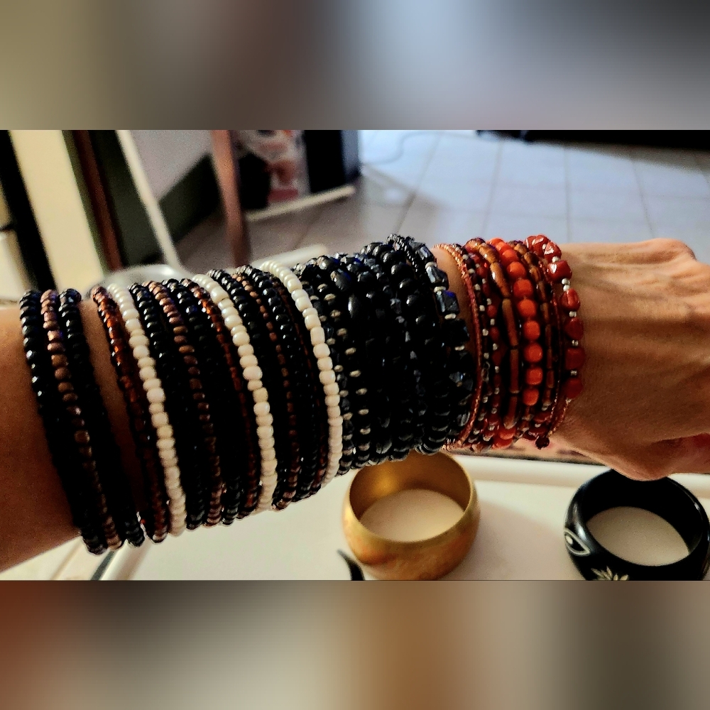 Fun bracelets - Picture 3 of 5